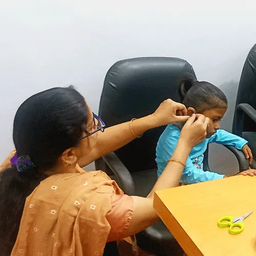 Free Hearing Aid Dispensing to Akriti Vishwakarma